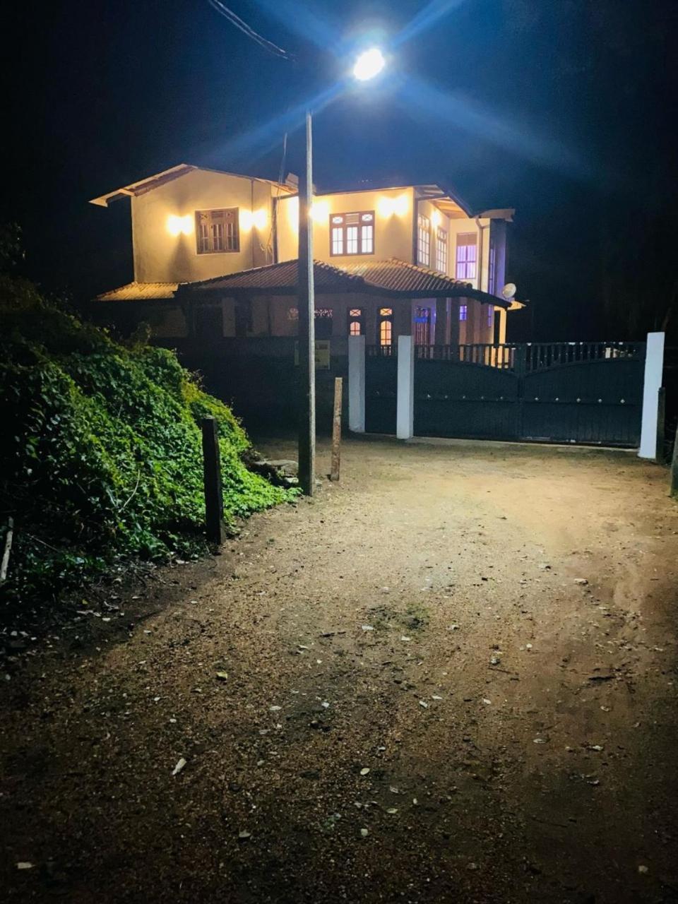 Silverline Guest House Anuradhápura Exteriér fotografie