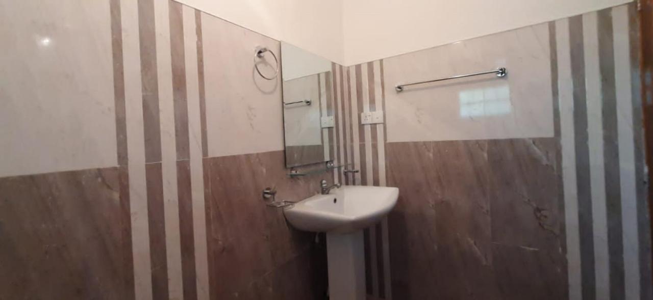 Silverline Guest House Anuradhápura Pokoj fotografie